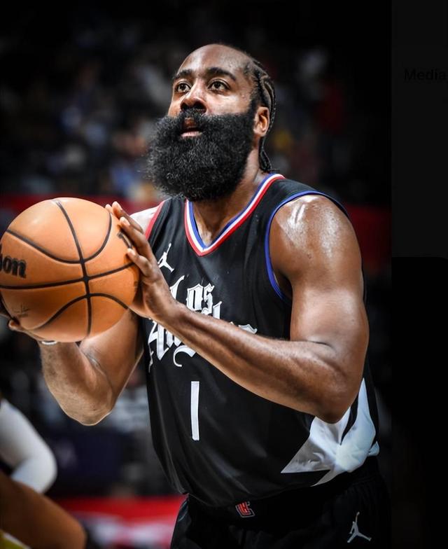 法兰克福内部会议纪要流出——赛后迎来里程碑;NBA季后赛使命明确;纪律约束更严格的简单介绍 法兰克福内部会议纪要流出——赛后迎来里程碑;NBA季后赛使命明确;纪律约束更严格的简单介绍